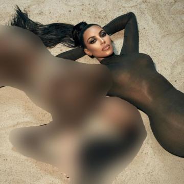 kim-kardashian-naked-photo-exposed-20