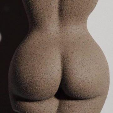 kim-kardashian-naked-14