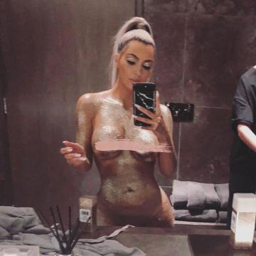 kim-kardashian-nude-naked-pictures-15