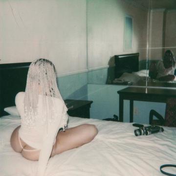 kim-kardashian-nude-naked-pictures-19