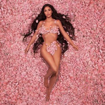 kim-kardashian-nude-photos-7