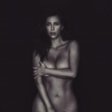 Kim-Kardashian-big-tits-and-sexy-ass015