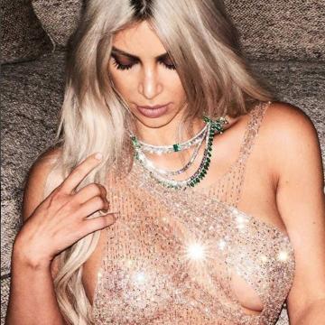 Kim Kardashian showing her tits and ass