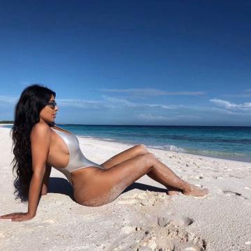 kim-kardashian-nudes-photo-exposed-42
