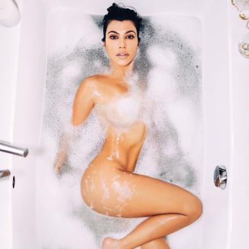 kourtney-kardashian-nude-photos-exposed-15