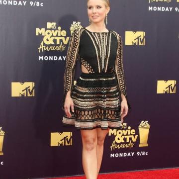 Kristen Bell Showed Off Her Toned Abs In A Post-Workout 