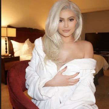 kylie-jenner-naked-and-sexy-instagram-pictures-21