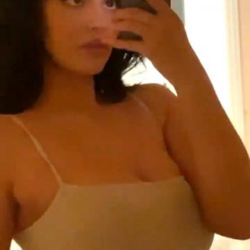 Kylie-Jenner-naked012