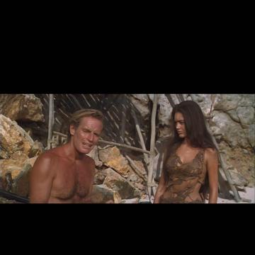 linda-harrison-hot-screencaps-12