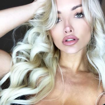 Lindsey-Pelas-Porn-Photos-19