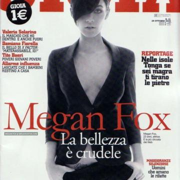 best-nudity-of-Megan-Fox-nude-2042