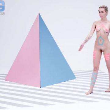 Miley-Cyrus-top-nude-photos-47