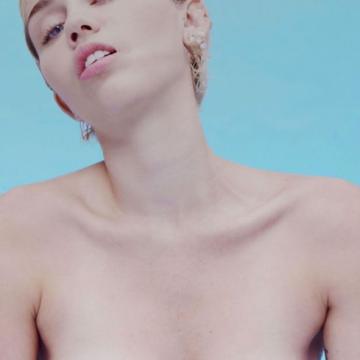 Miley-Cyrus-top-nude-photos-67