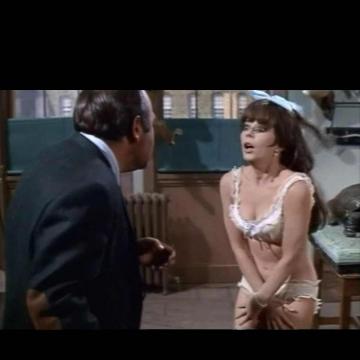 natalie-wood-sexy-as-hell-4