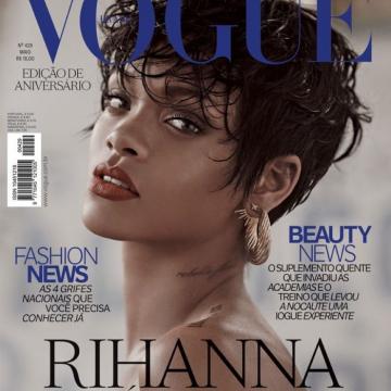 Rihanna-Nude-Best-Pics-photo-012