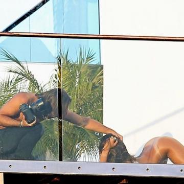 Rihanna-Nude-Best-Pics-photo-032