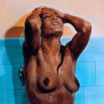 romy-schneider-big-breasts-expsoed-15