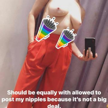 Rose McGowan explicit nude photos released