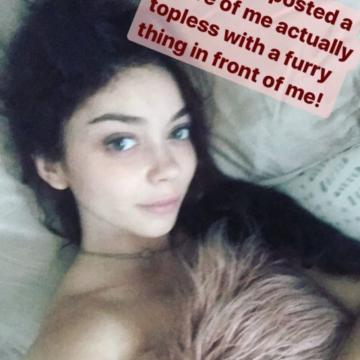 sarah-hyland-shows-cunt-and-boobs-03