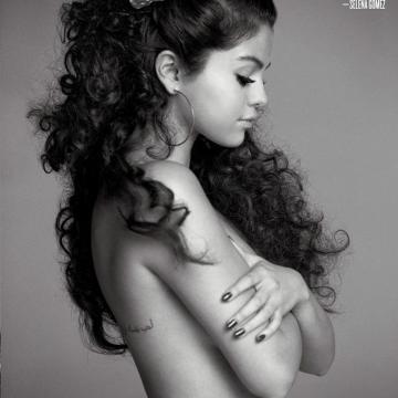 Selena-Gomez-27