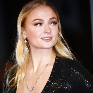 sophie-turner-nude330-Pics-Fap