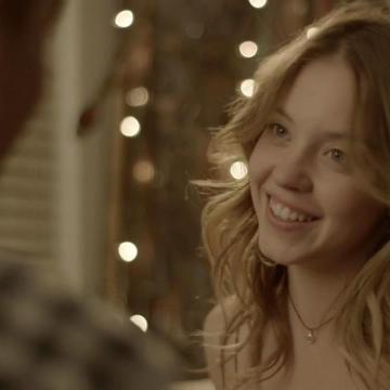sydney-sweeney-sexy-awesome-pic-17