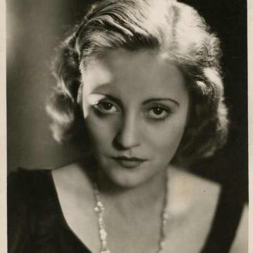 Tallulah Bankhead looks truly awesome