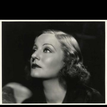 Tallulah Bankhead sexy posing