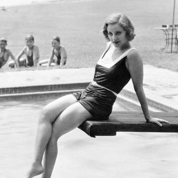 Tallulah Bankhead wears sexy stuff