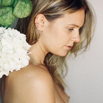 tove-lo-goes-topless-and-naked-23