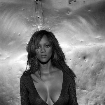 Tyra-Banks-nude-Finest-Naked-Pictures-photo-3761
