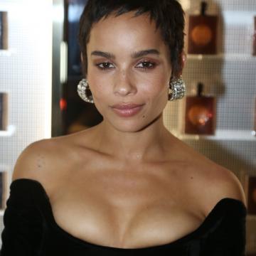 Zoe Kravitz boobs and nude pictures