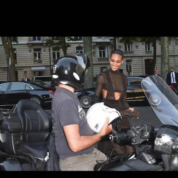 Cindy Bruna teasing time