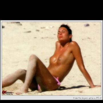 Elisabetta Gregoraci topless in public