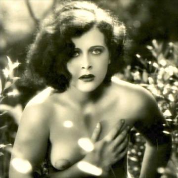 Hedy Lamarr nude boobs moment