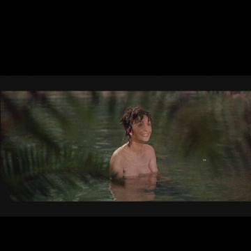 Jean Simmons shows massive naked sexy tits in water