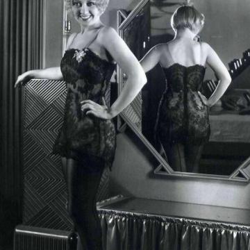 Joan Blondell sexy photo