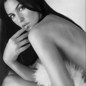 Monica-Bellucci-nude-photos-571