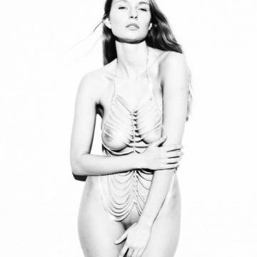 Karolina-Szymczak-huge-naked-collection-22