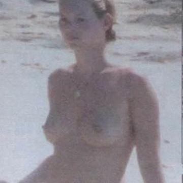 Kate-Moss-huge-naked-collection-434