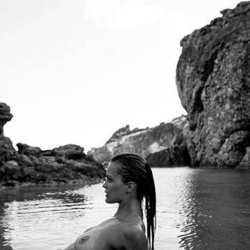 Katelyn-Pascavis-huge-naked-collection-128