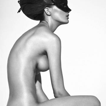 Katelyn-Pascavis-huge-naked-collection-213