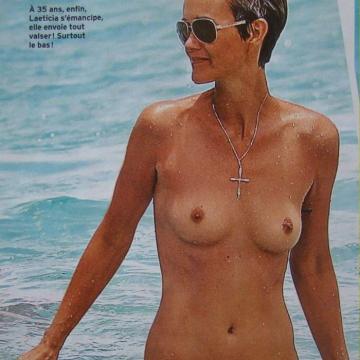 Laeticia-Hallyday-huge-naked-collection-300
