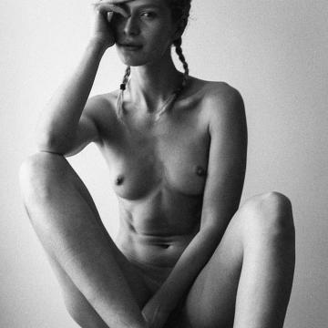 Lauren-Bonner-huge-naked-collection-169