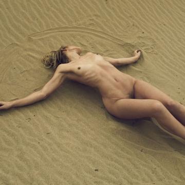 Lauren-Bonner-huge-naked-collection-675