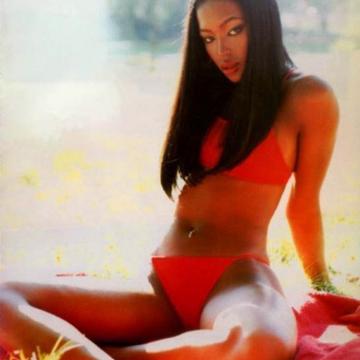 Naomi-Campbell-huge-naked-collection-132