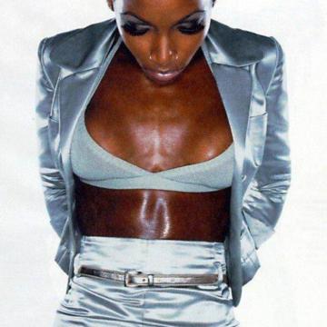 Naomi-Campbell-huge-naked-collection-352