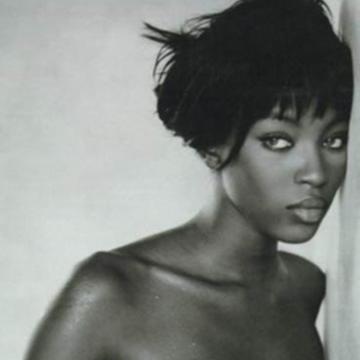 Naomi-Campbell-huge-naked-collection-820