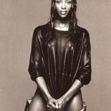 Naomi-Campbell-huge-naked-collection-853