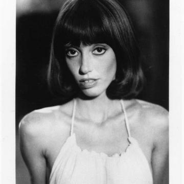 Shelley Duvall stuns fans with sexy legs